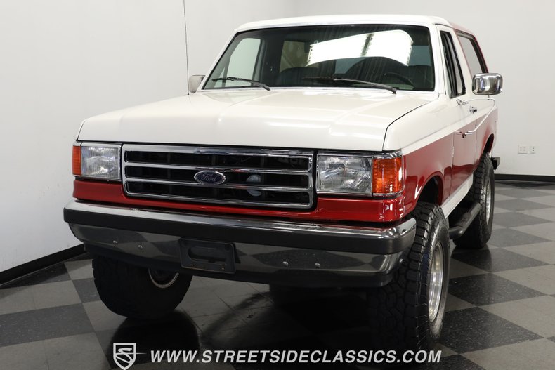 Ford-Bronco-1989-White-Gray-29