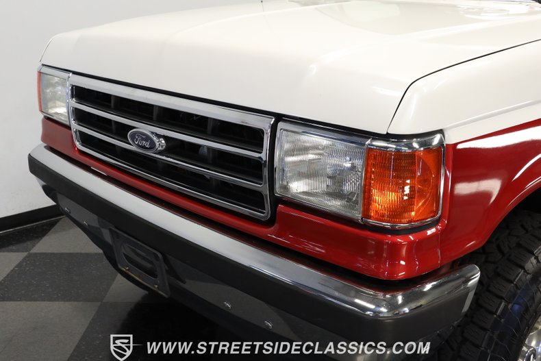 Ford-Bronco-1989-White-Gray-31