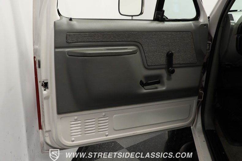Ford-Bronco-1989-White-Gray-46