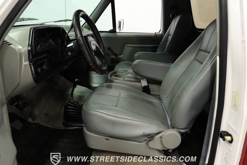 Ford-Bronco-1989-White-Gray-47