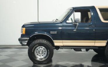 Ford-Bronco-1990-Dark-Shadow-Blue-Met-Tan-Mocha-24
