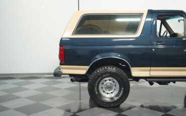 Ford-Bronco-1990-Dark-Shadow-Blue-Met-Tan-Mocha-29