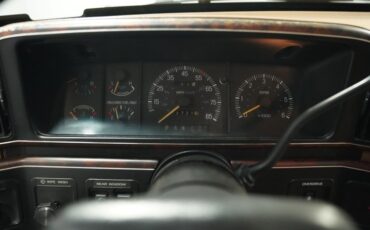 Ford-Bronco-1990-Dark-Shadow-Blue-Met-Tan-Mocha-39