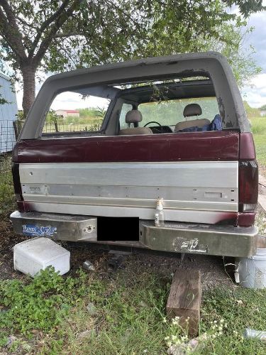 Ford-Bronco-1990-Red-1