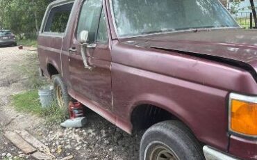 Ford-Bronco-1990-Red