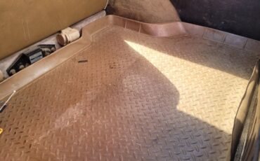 Ford-Bronco-1990-White-Tan-2