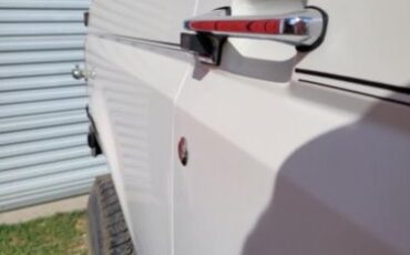 Ford-Bronco-1990-White-Tan-3