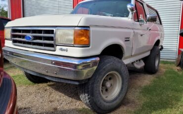 Ford-Bronco-1990-White-Tan-6