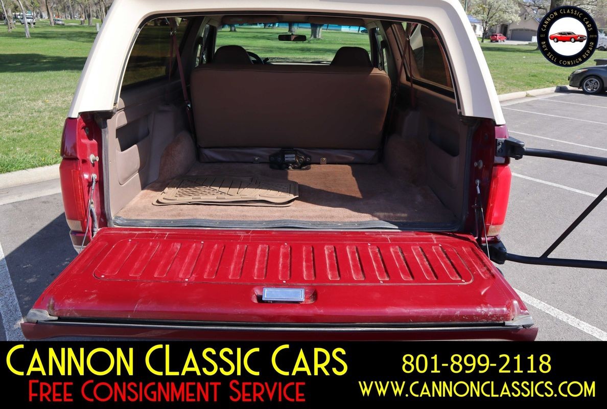 Ford-Bronco-1992-27