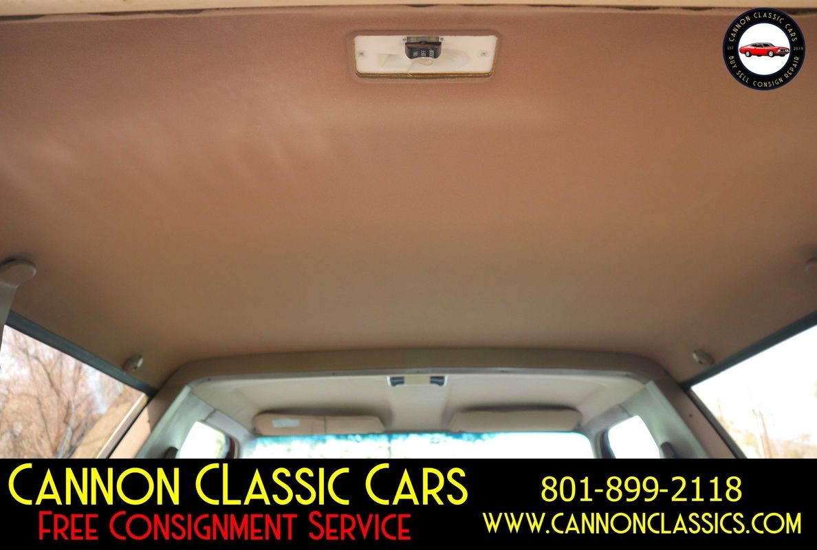 Ford-Bronco-1992-32