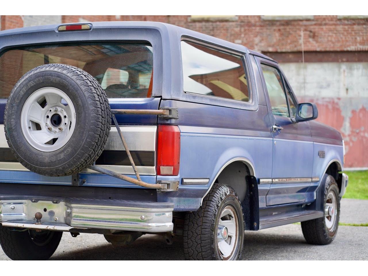 Ford-Bronco-1992-Two-Tone-Blue-Blue-amp-Grey-10
