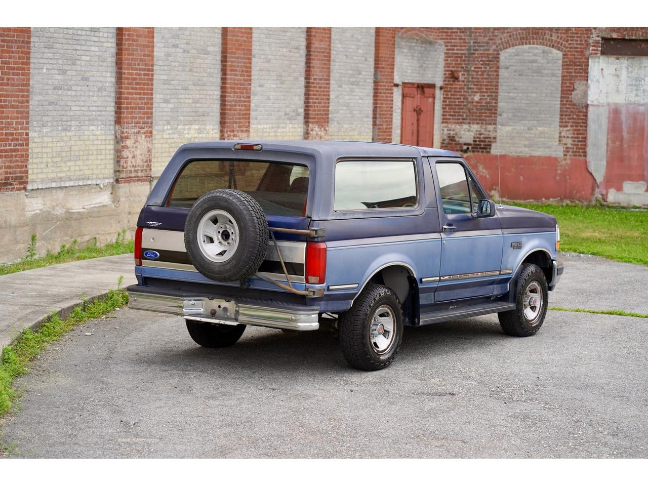 Ford-Bronco-1992-Two-Tone-Blue-Blue-amp-Grey-8