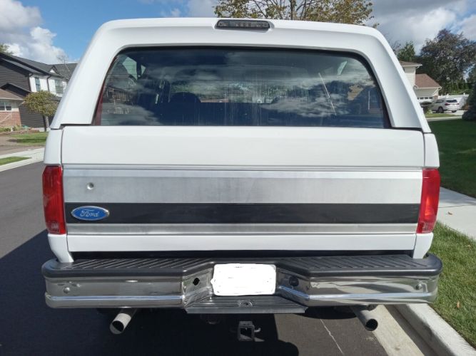 Ford-Bronco-1992-White-Charcoal-Gray-Cloth-16