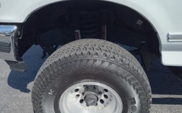 Ford-Bronco-1992-White-Charcoal-Gray-Cloth-8
