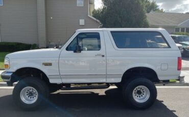 Ford-Bronco-1992-White-Charcoal-Gray-Cloth-9
