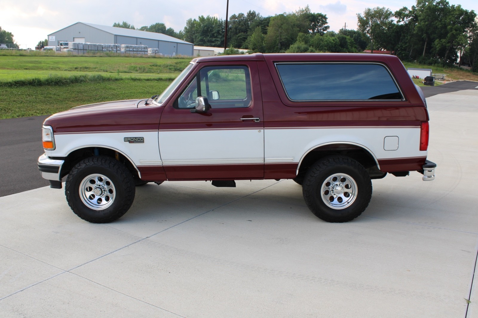 Ford-Bronco-1993-1