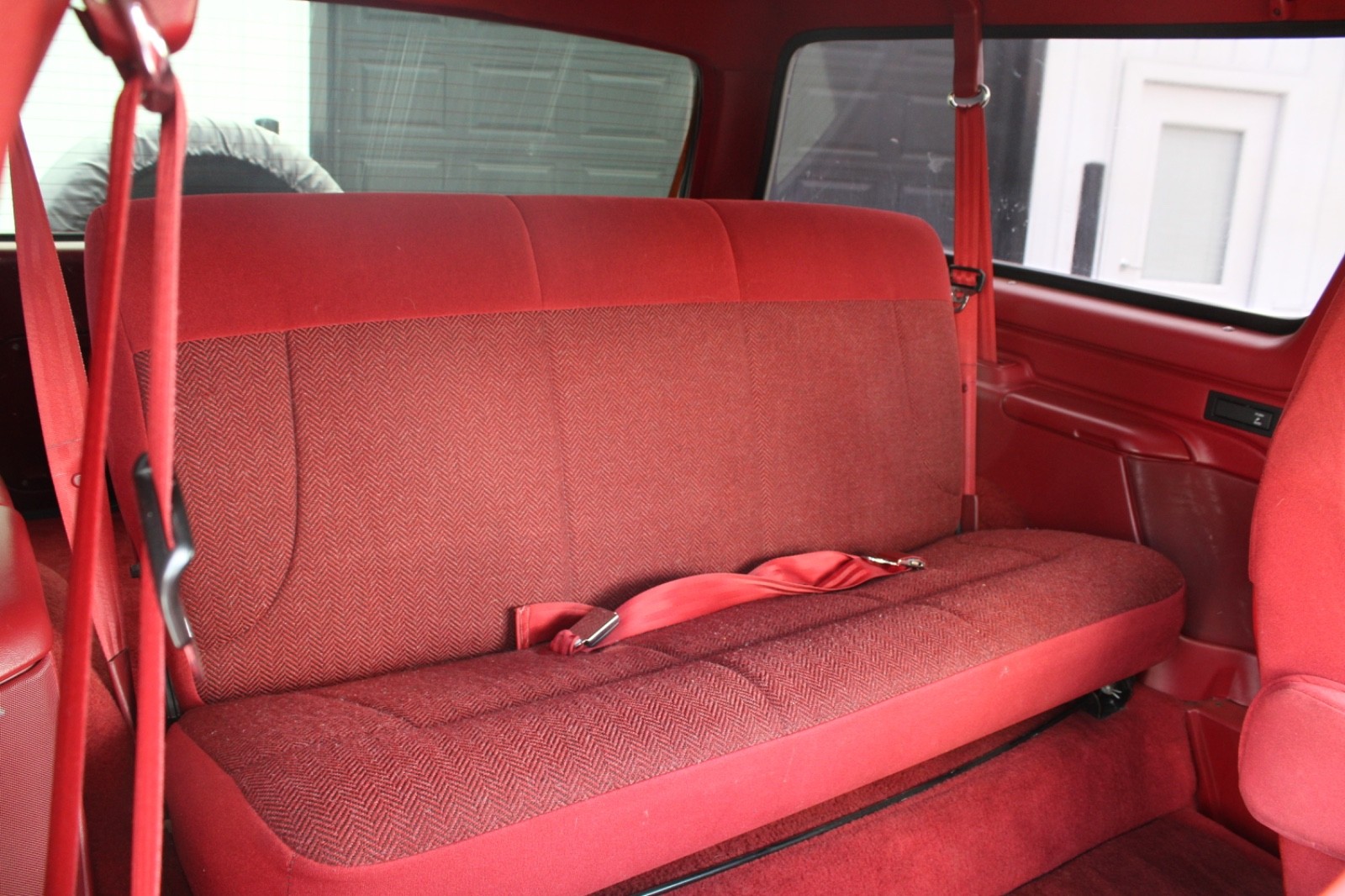 Ford-Bronco-1993-13