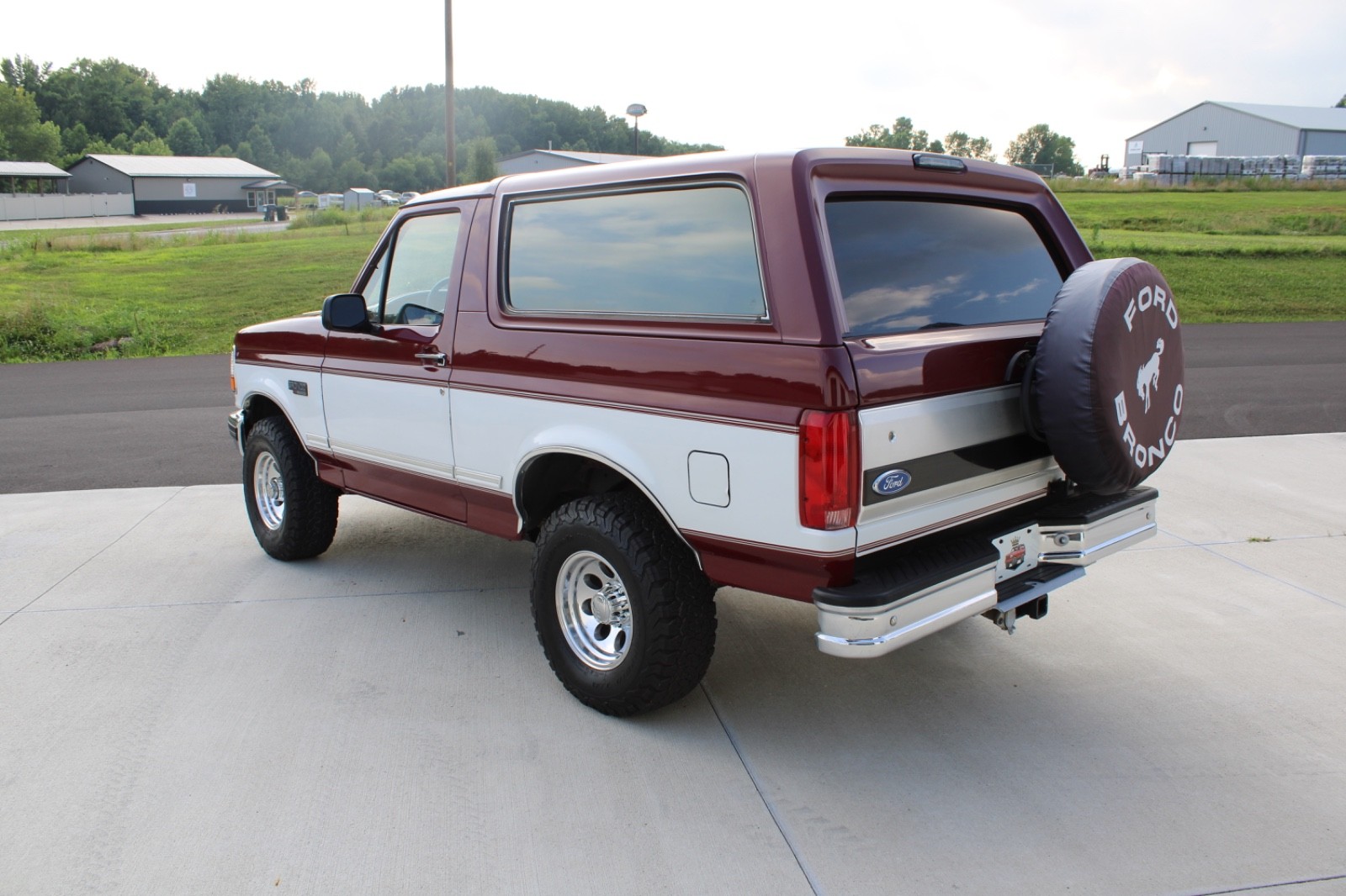 Ford-Bronco-1993-2
