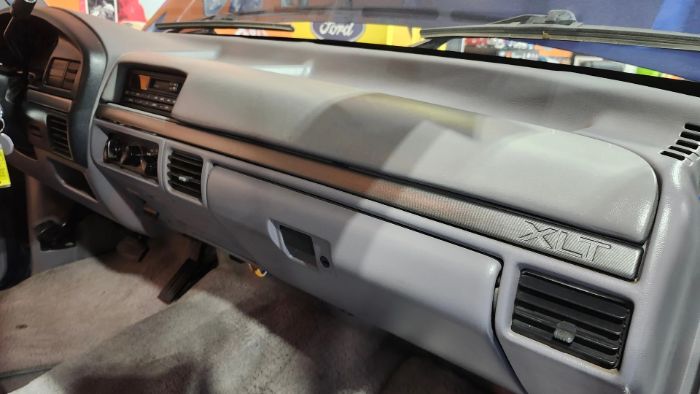 Ford-Bronco-1994-Blue-Gray-Leather-6