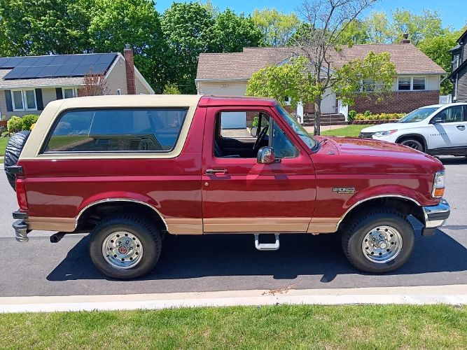 Ford-Bronco-1994-Red-Tan-Mocha-Leather-7