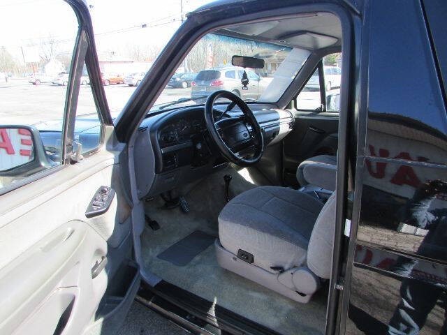 Ford-Bronco-1994-SUV-6
