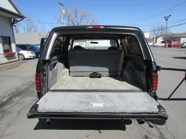 Ford-Bronco-1994-SUV-8