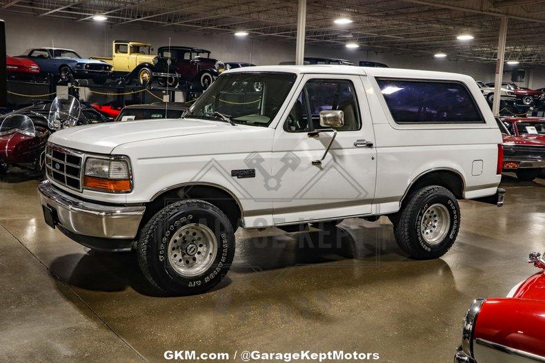 Ford-Bronco-1994-White-Tan-13