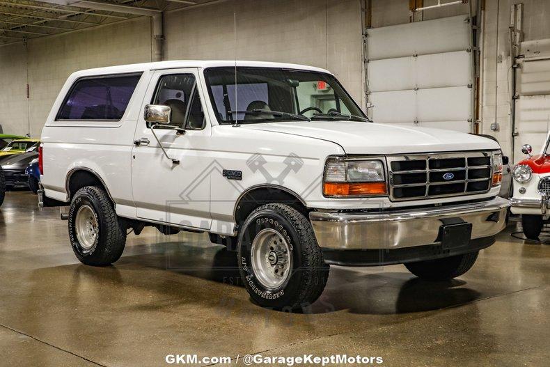 Ford-Bronco-1994-White-Tan-21
