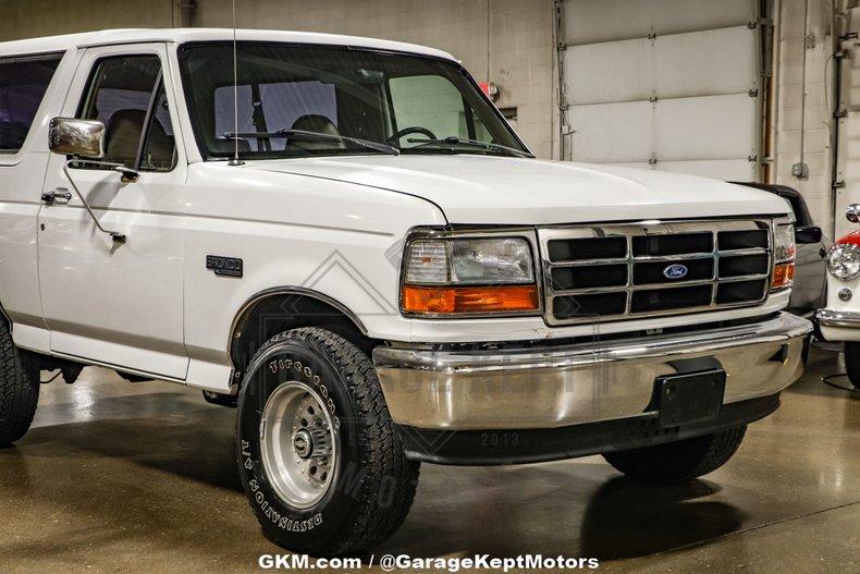 Ford-Bronco-1994-White-Tan-22