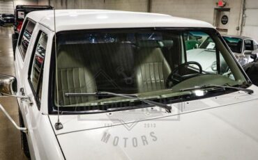 Ford-Bronco-1994-White-Tan-24
