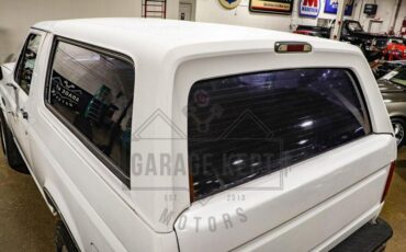 Ford-Bronco-1994-White-Tan-38