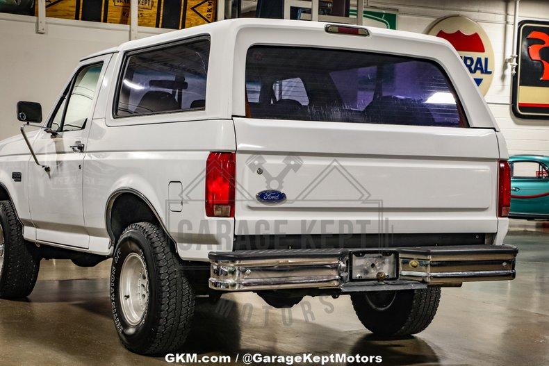 Ford-Bronco-1994-White-Tan-39