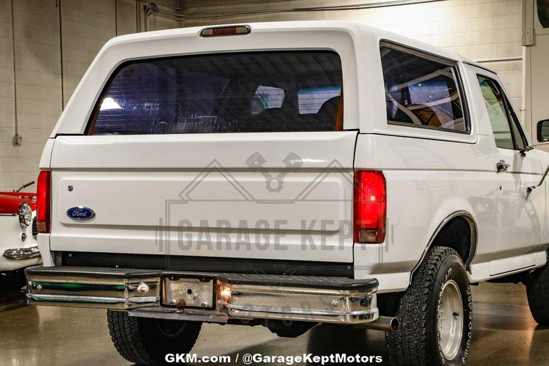 Ford-Bronco-1994-White-Tan-44