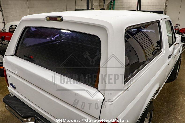 Ford-Bronco-1994-White-Tan-46
