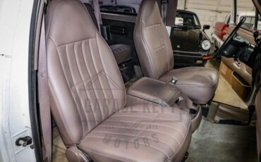 Ford-Bronco-1994-White-Tan-9