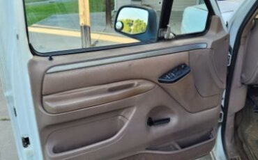 Ford-Bronco-1995-10