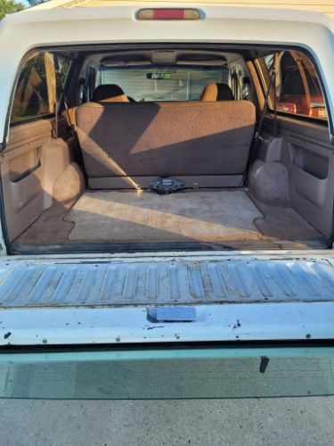 Ford-Bronco-1995-3