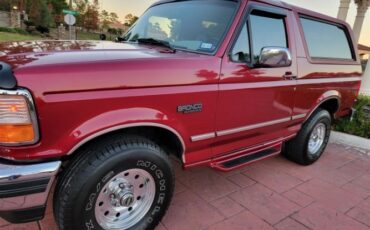 Ford-Bronco-1995-Red-Gray-3