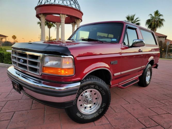 Ford-Bronco-1995-Red-Gray