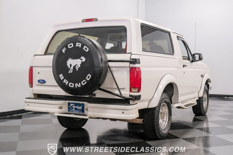 Ford-Bronco-1995-White-Pearl-Medium-Mocha-13