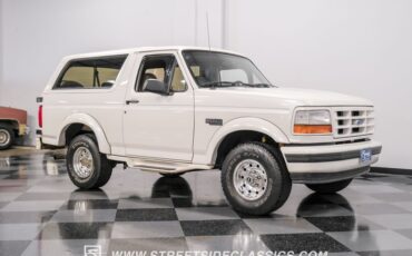 Ford-Bronco-1995-White-Pearl-Medium-Mocha-21