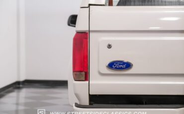 Ford-Bronco-1995-White-Pearl-Medium-Mocha-29