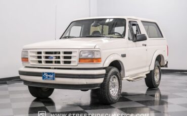 Ford-Bronco-1995-White-Pearl-Medium-Mocha-3