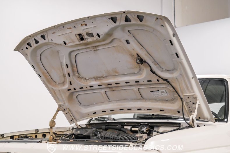 Ford-Bronco-1995-White-Pearl-Medium-Mocha-32