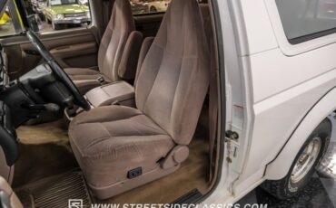 Ford-Bronco-1995-White-Pearl-Medium-Mocha-39