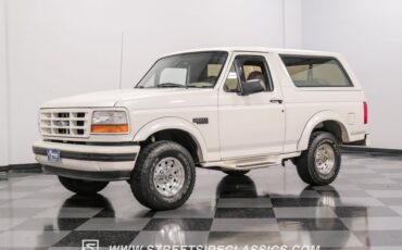 Ford-Bronco-1995-White-Pearl-Medium-Mocha-4