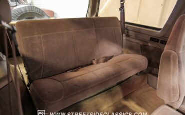 Ford-Bronco-1995-White-Pearl-Medium-Mocha-43