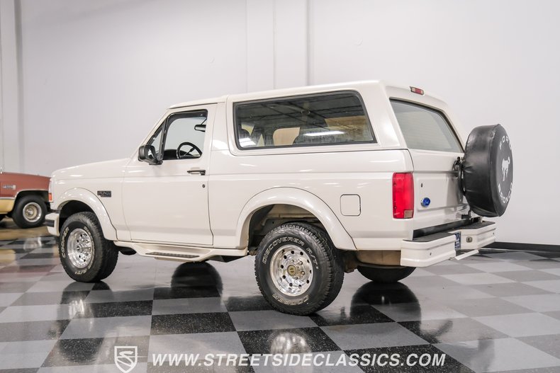 Ford-Bronco-1995-White-Pearl-Medium-Mocha-8