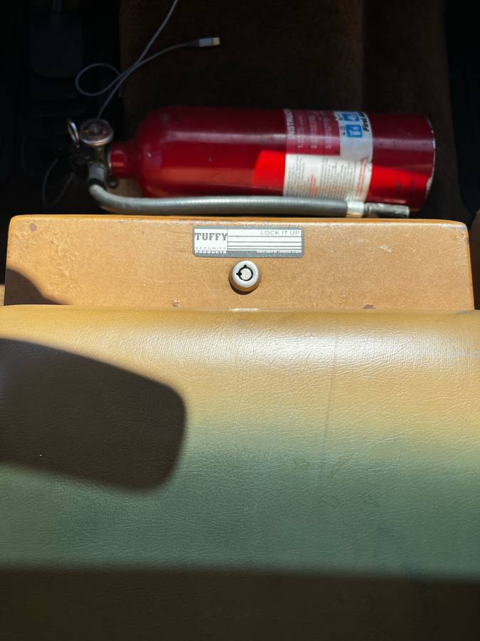 Ford-Bronco-4x4-1990-brown-17