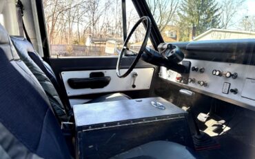 Ford-Bronco-Classic-1971-Both-Tops-11